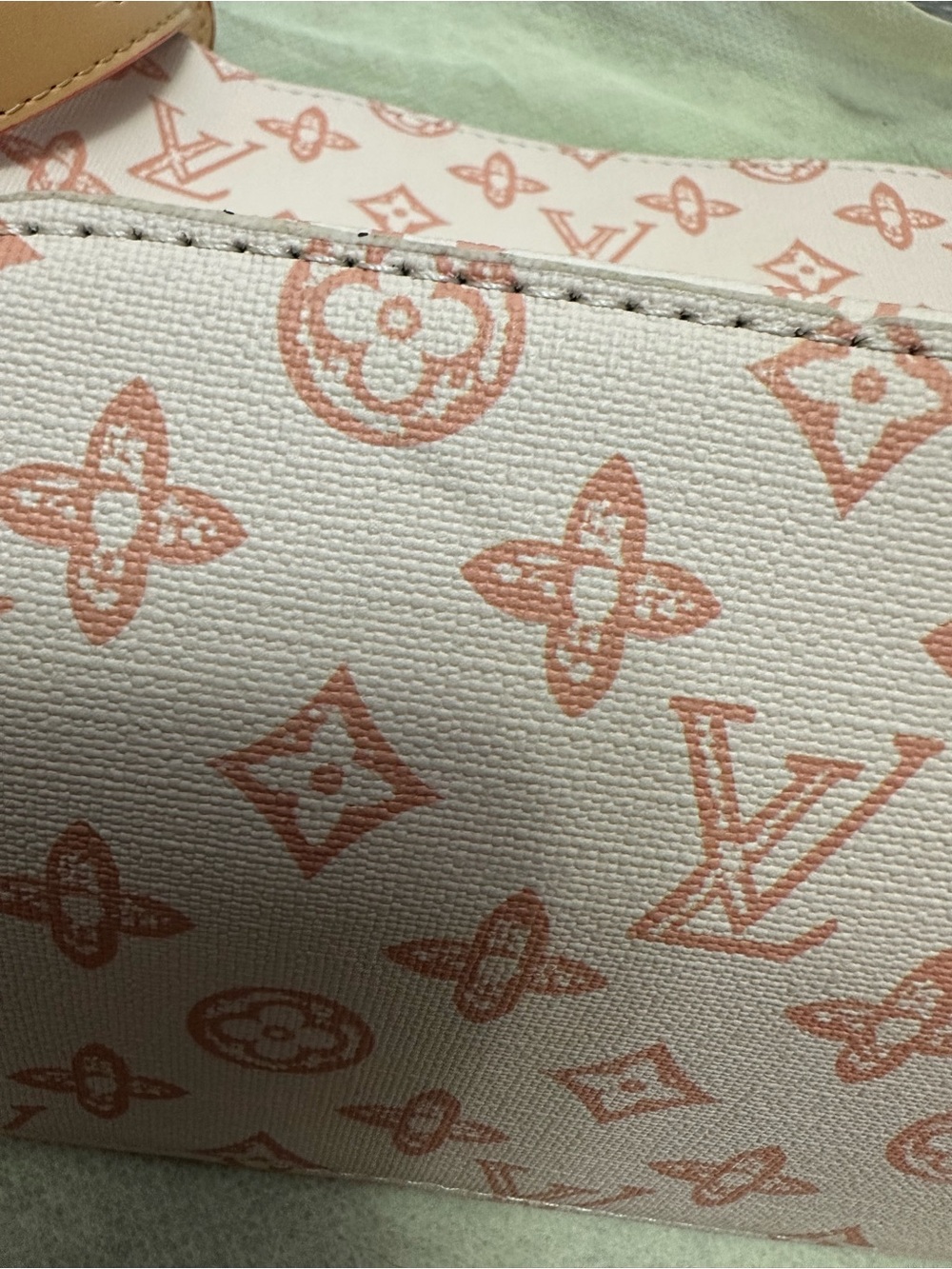 Shoulder Bag in Peach Pink with Matching Pouch - Picture 11 of 11